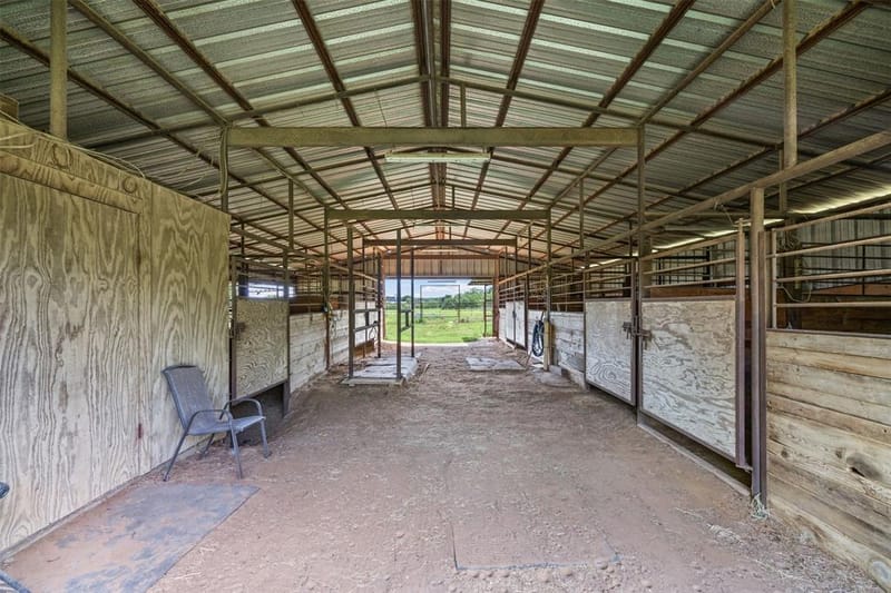 8401 Fm 2738, Burleson TX 76028 - Photo 18