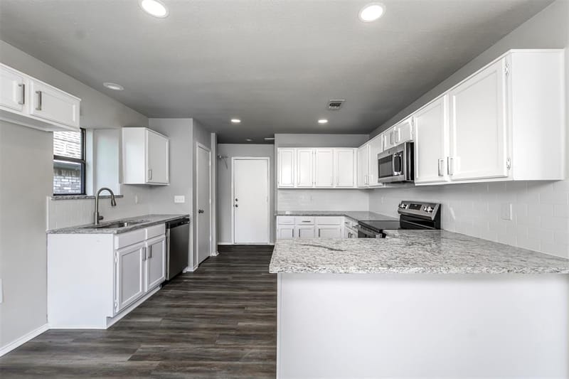 6105 Meadowside Trail, Arlington TX 76017 - Photo 6