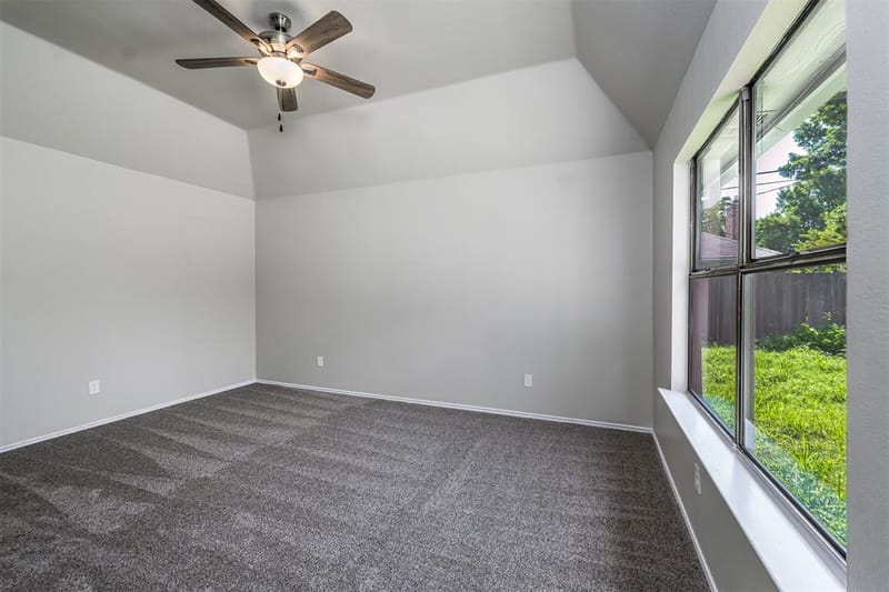 6105 Meadowside Trail, Arlington TX 76017 - Photo 12