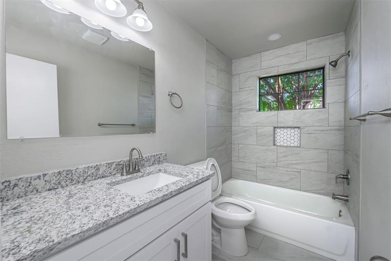 6105 Meadowside Trail, Arlington TX 76017 - Photo 11