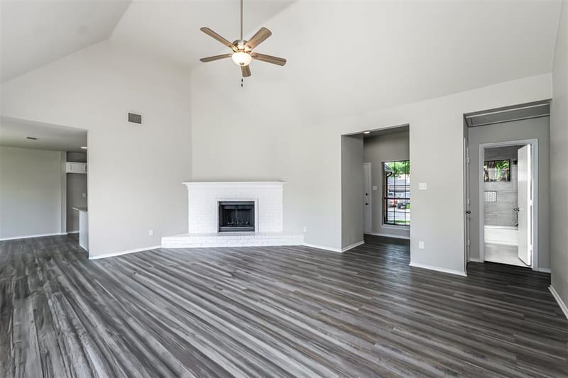 6105 Meadowside Trail, Arlington TX 76017 - Photo 4
