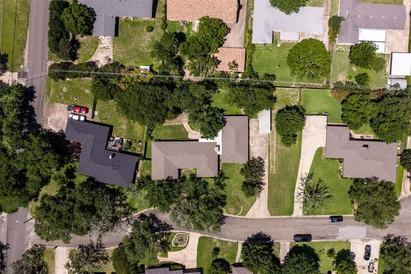 708 Topeka Drive, Woodway TX 76712 - Photo 33