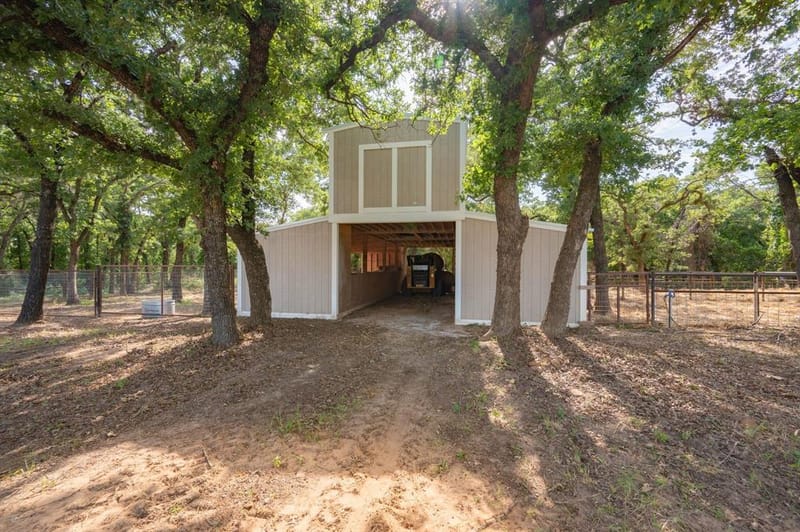 923 Natty Flat Road, Lipan TX 76462 - Photo 8