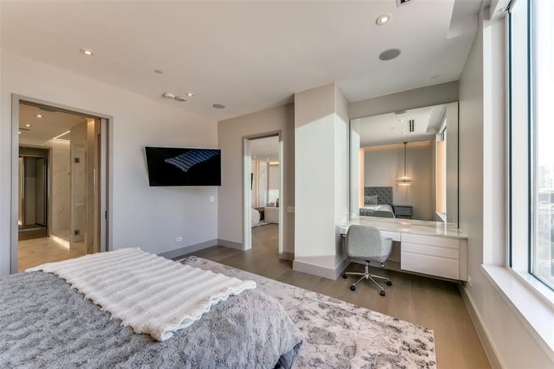 2408 Victory Park Lane # 939, Dallas TX 75219 - Photo 23