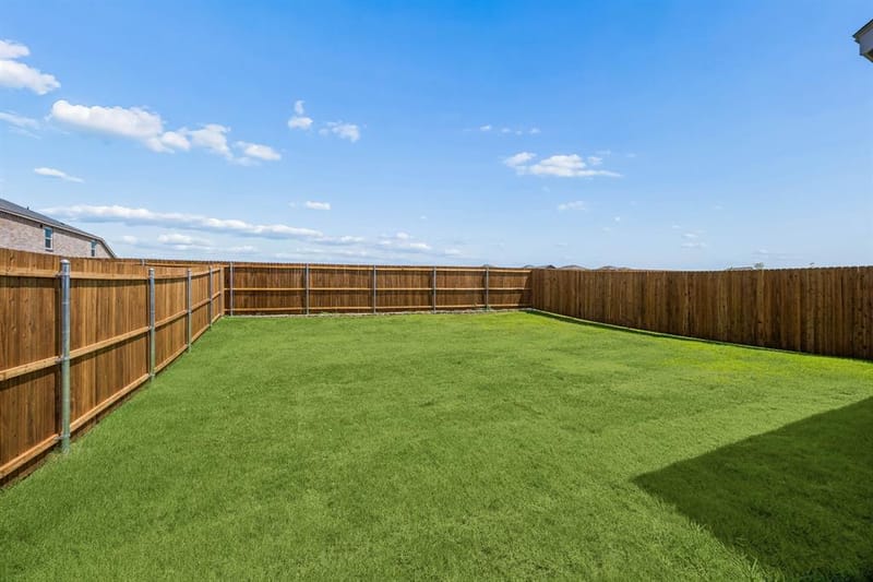 824 Hillcrest Boulevard, Princeton TX 75407 - Photo 23
