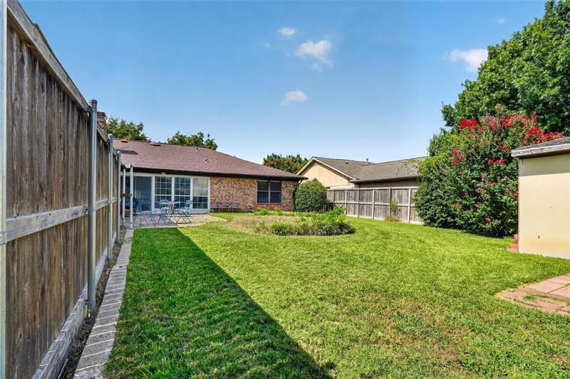 1502 Meadow Glen Street, Richardson TX 75081 - Photo 34