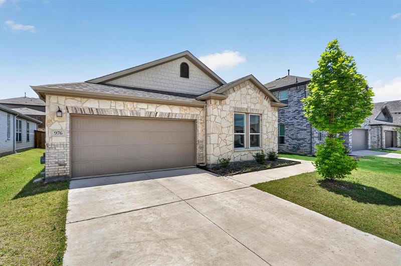 976 Brock Drive, Aubrey TX 76227