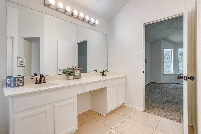 1104 Angel Fire Lane, Arlington TX 76001 - Photo 23
