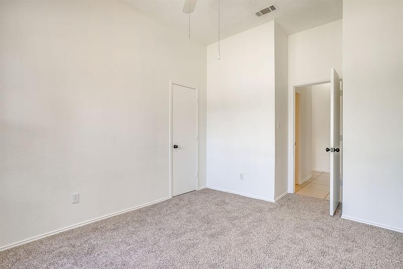1104 Angel Fire Lane, Arlington TX 76001 - Photo 27