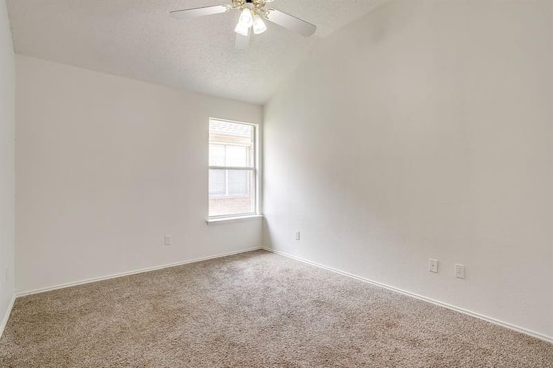 1104 Angel Fire Lane, Arlington TX 76001 - Photo 28