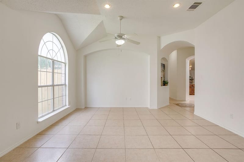1104 Angel Fire Lane, Arlington TX 76001 - Photo 9