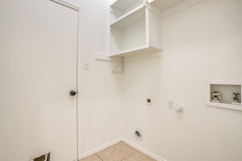 1104 Angel Fire Lane, Arlington TX 76001 - Photo 33