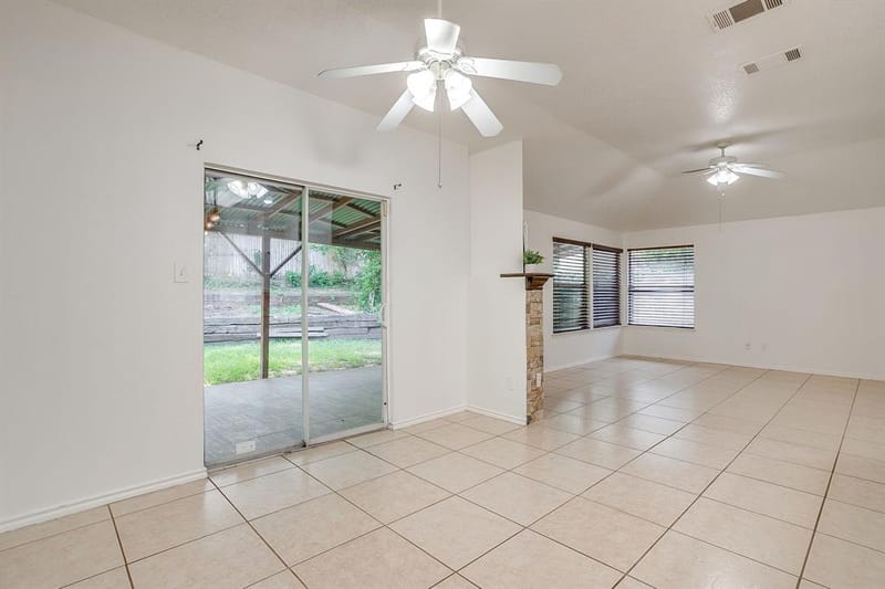 1104 Angel Fire Lane, Arlington TX 76001 - Photo 15