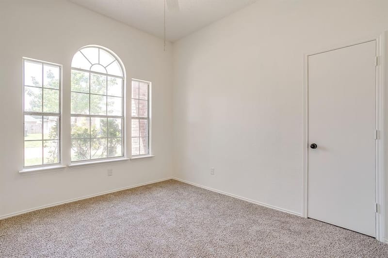1104 Angel Fire Lane, Arlington TX 76001 - Photo 25