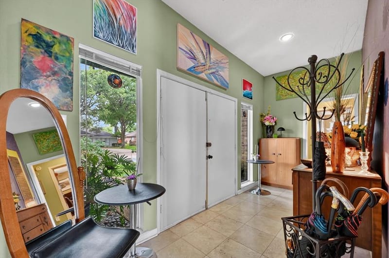 10015 Chimney Hill Lane, Dallas TX 75243 - Photo 23