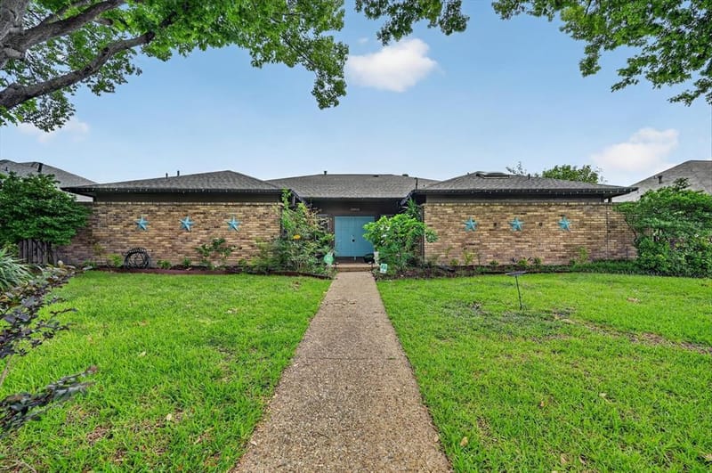 10015 Chimney Hill Lane, Dallas TX 75243 - Photo 38