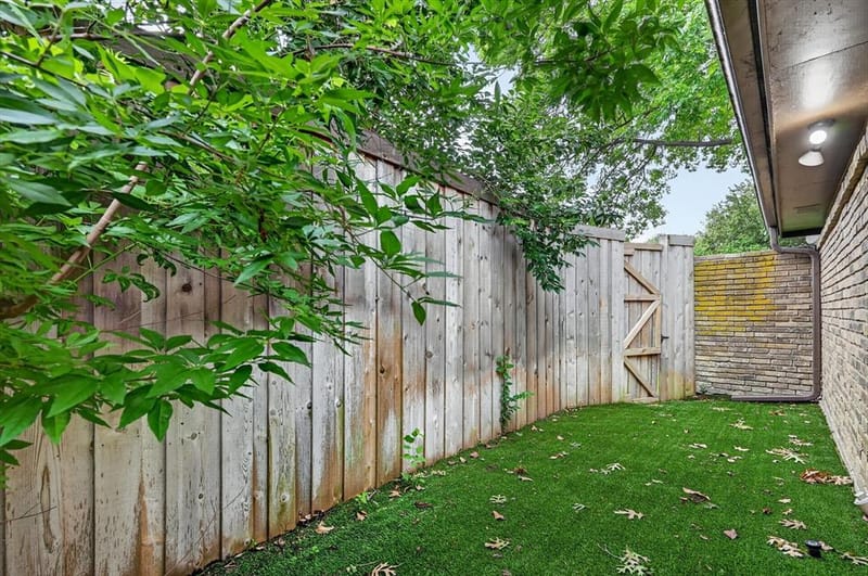 10015 Chimney Hill Lane, Dallas TX 75243 - Photo 37
