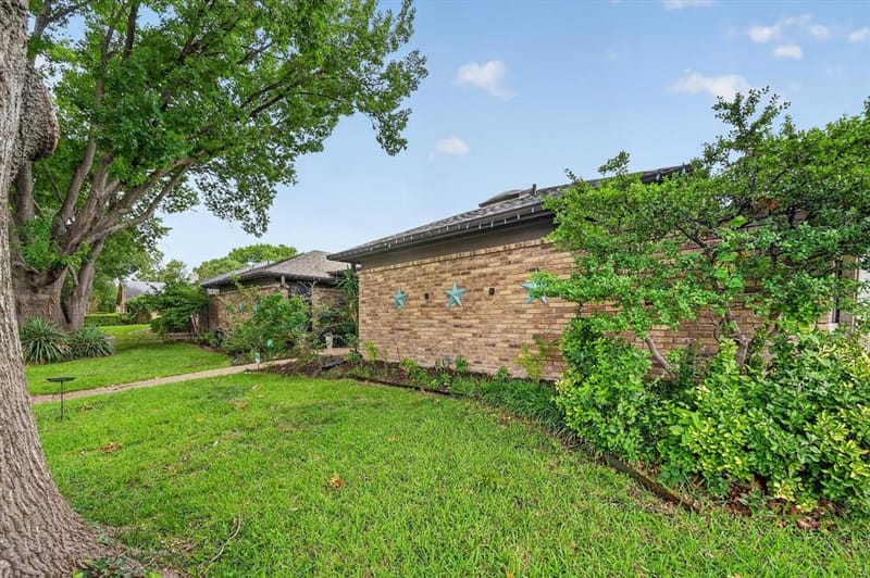 10015 Chimney Hill Lane, Dallas TX 75243 - Photo 40