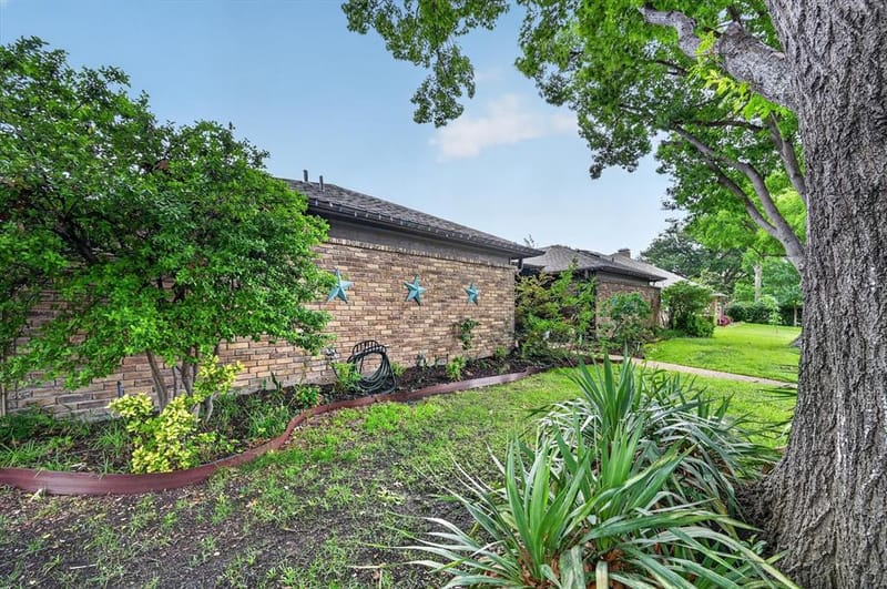 10015 Chimney Hill Lane, Dallas TX 75243 - Photo 39