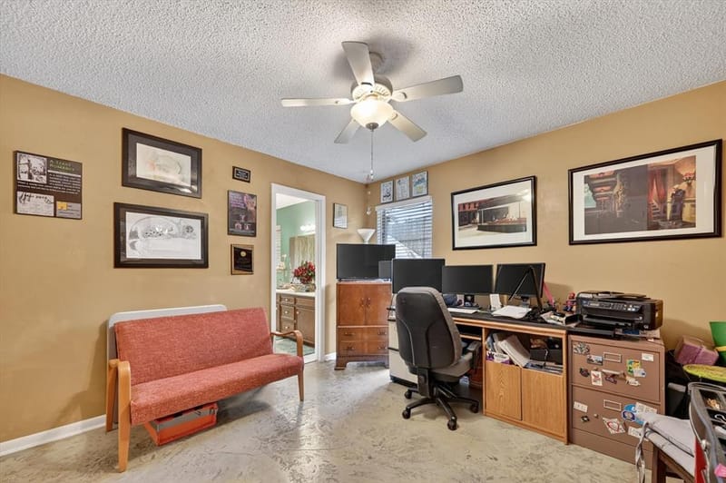 10015 Chimney Hill Lane, Dallas TX 75243 - Photo 29
