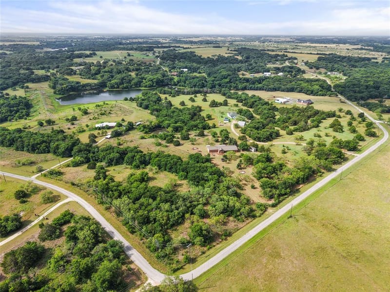 9326 NW County Road 1343, Blooming Grove TX 76626 - Photo 38