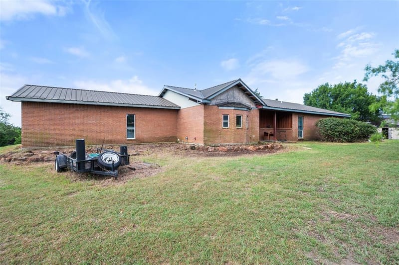 9326 NW County Road 1343, Blooming Grove TX 76626 - Photo 4
