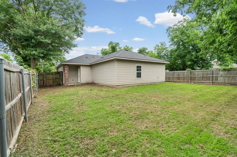 2812 Bourland Street, Greenville TX 75401 - Photo 21