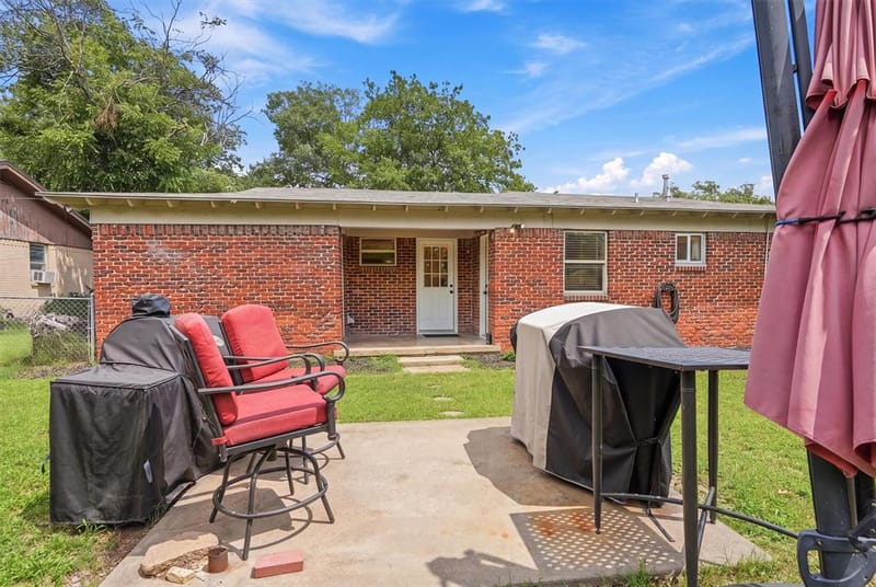 807 Elizabeth Boulevard, Granbury TX 76048 - Photo 32