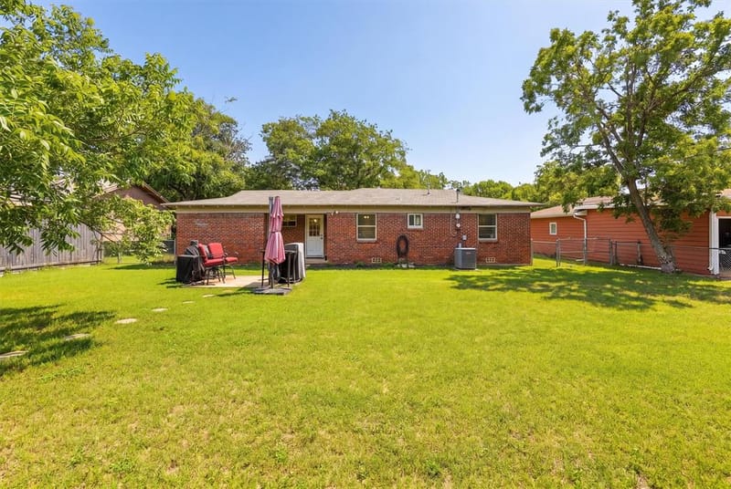807 Elizabeth Boulevard, Granbury TX 76048 - Photo 30