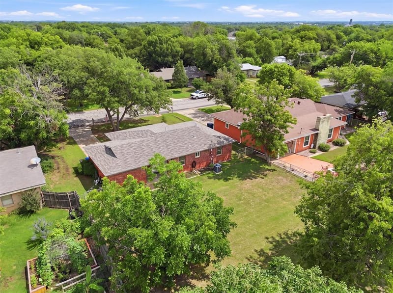 807 Elizabeth Boulevard, Granbury TX 76048 - Photo 35