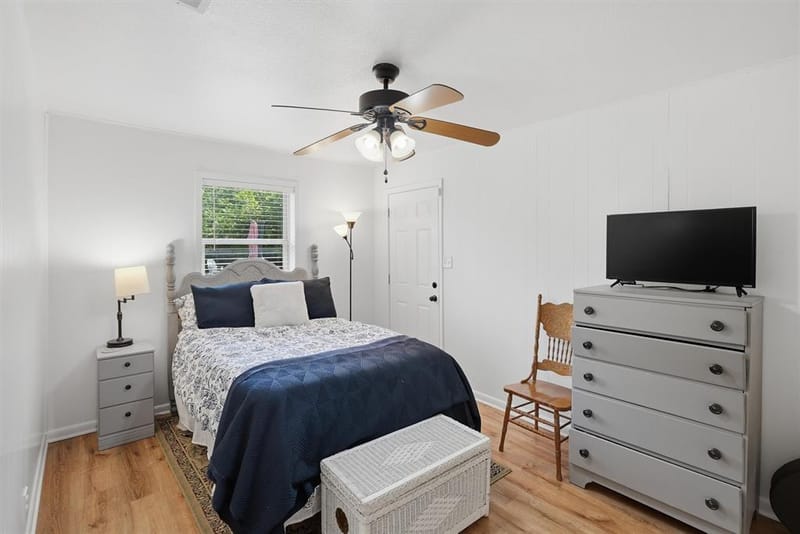 807 Elizabeth Boulevard, Granbury TX 76048 - Photo 25