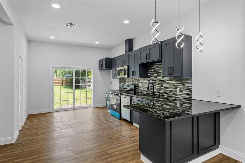 2023 Bosque Boulevard, Waco TX 76707 - Photo 8