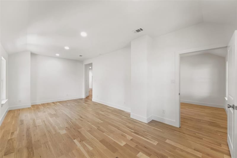 5259 Saint Charles Avenue, Dallas TX 75223 - Photo 18