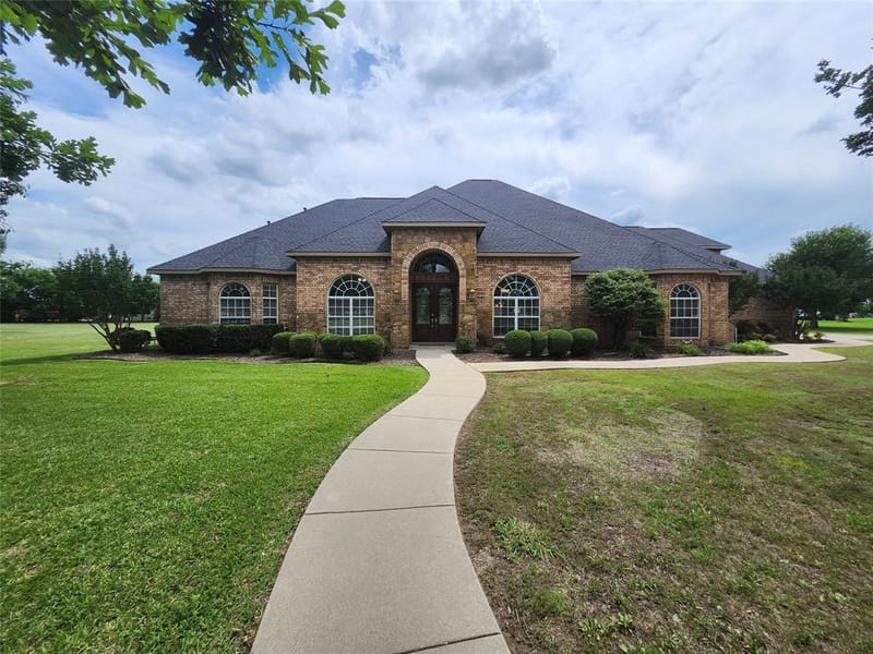 2601 Winthrop Hill Road, Denton TX 76226