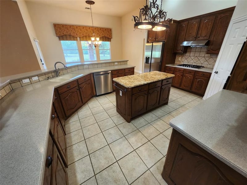 2601 Winthrop Hill Road, Denton TX 76226 - Photo 8
