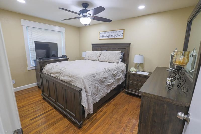 10959 Park Oak Circle, Dallas TX 75228 - Photo 10