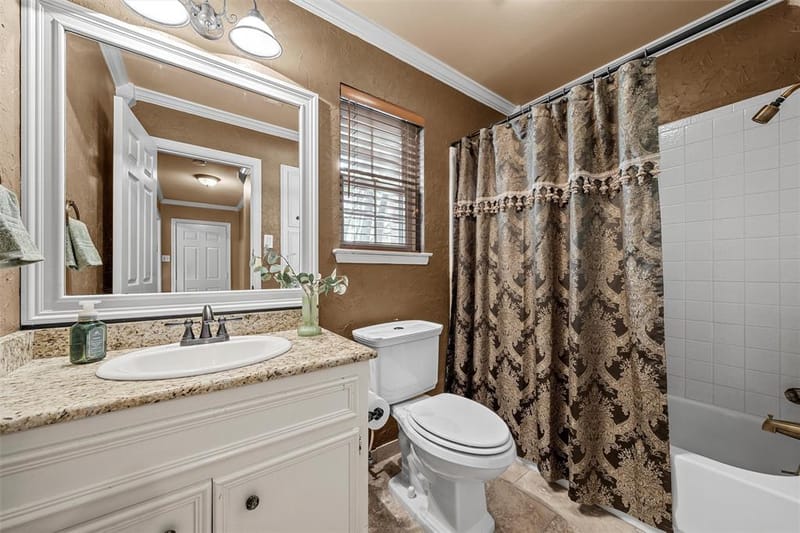 9406 Wildflower Drive, Woodway TX 76712 - Photo 20