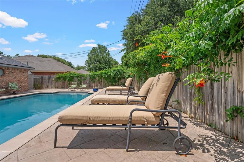 9406 Wildflower Drive, Woodway TX 76712 - Photo 33