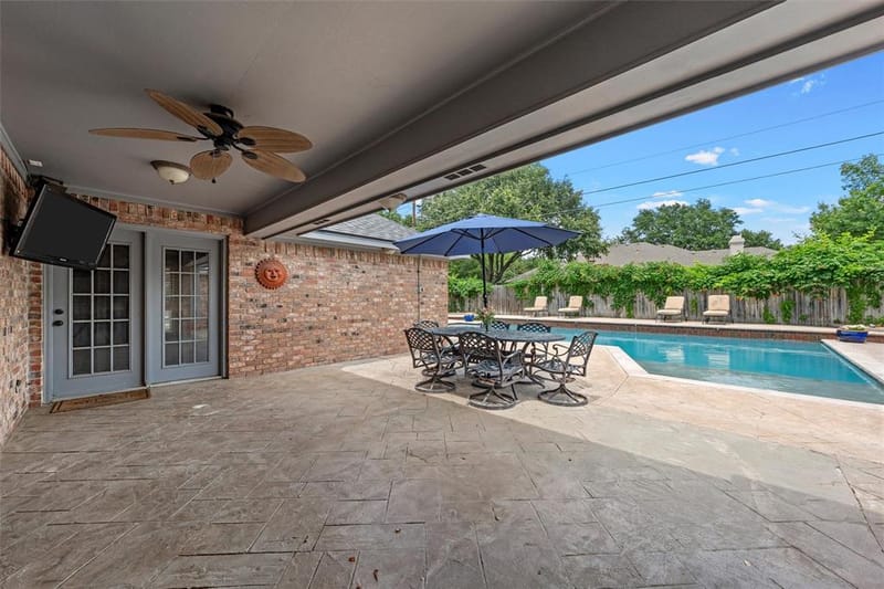 9406 Wildflower Drive, Woodway TX 76712 - Photo 25