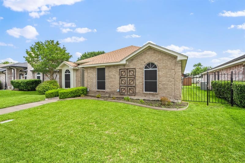 2124 Emerald Oaks, Mesquite TX 75181 - Photo 8