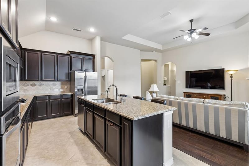 2927 Lakefield Drive, Little Elm TX 75068 - Photo 7