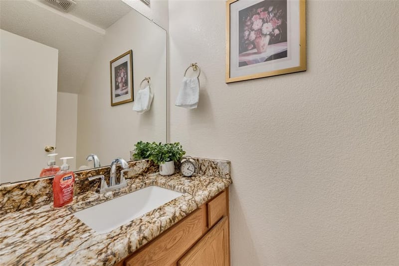 1412 Santa Elena Plaza, Dallas TX 75211 - Photo 12