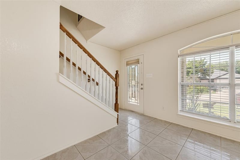 1412 Santa Elena Plaza, Dallas TX 75211 - Photo 3