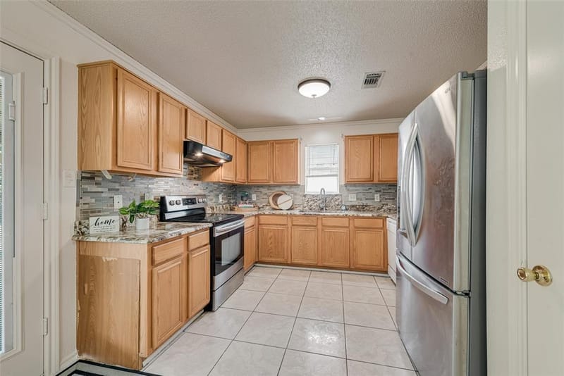 1412 Santa Elena Plaza, Dallas TX 75211 - Photo 9