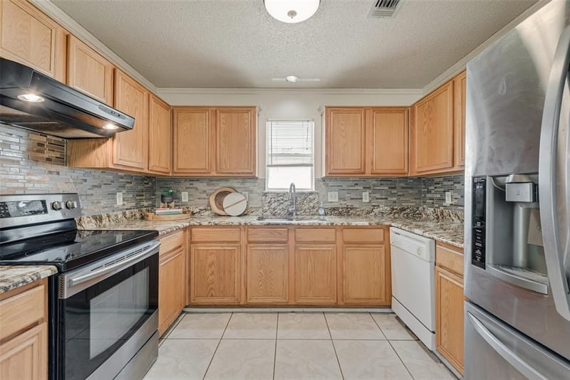 1412 Santa Elena Plaza, Dallas TX 75211 - Photo 11