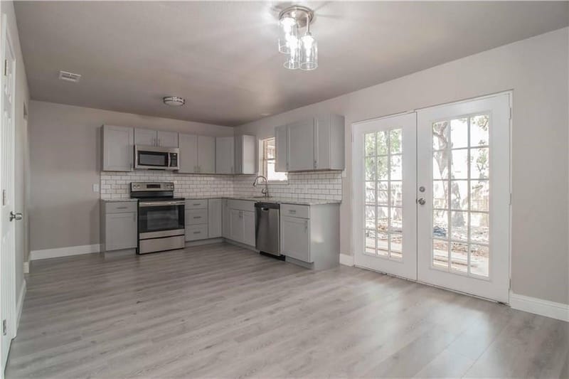 7305 Woodbridge Drive, Forest Hill TX 76140 - Photo 9