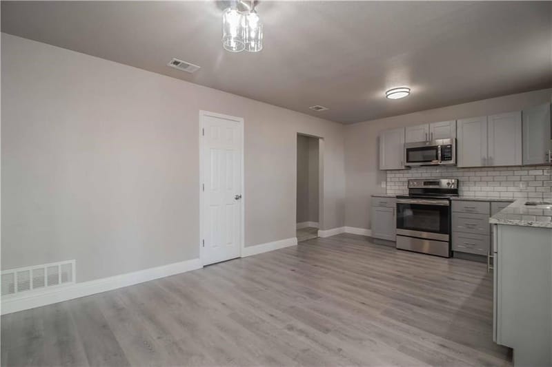 7305 Woodbridge Drive, Forest Hill TX 76140 - Photo 10
