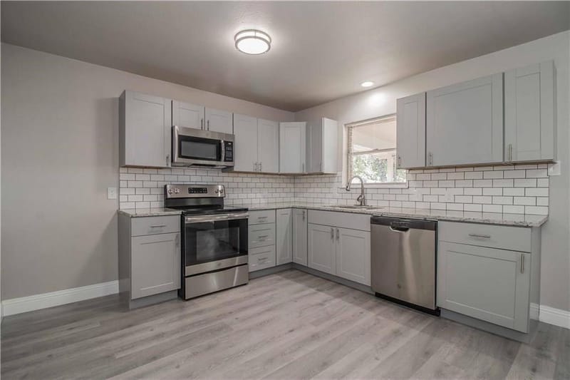 7305 Woodbridge Drive, Forest Hill TX 76140 - Photo 11