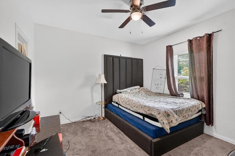4552 Corregidor Street, Dallas TX 75216 - Photo 35
