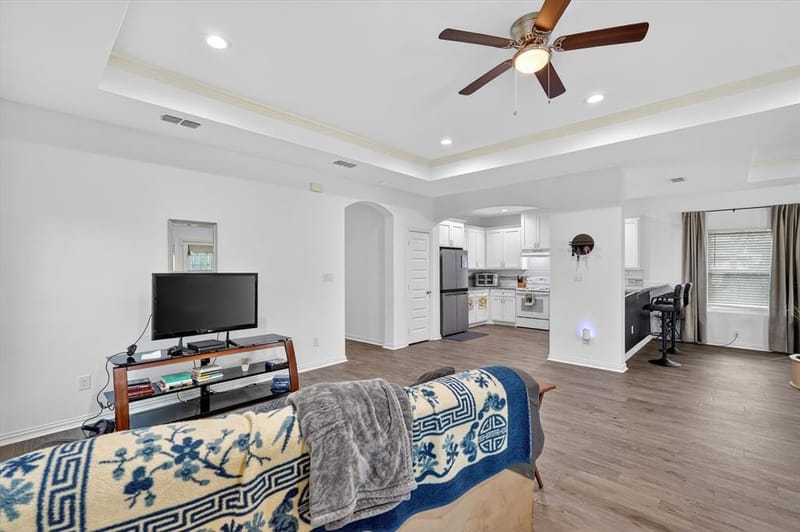 4552 Corregidor Street, Dallas TX 75216 - Photo 8